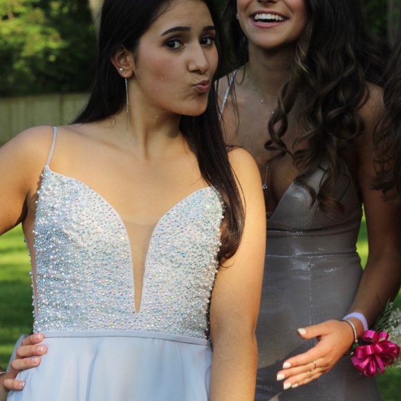 La Femme Prom Dress - Picture 7 of 7